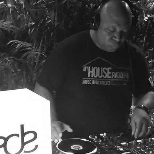  James “Mr. Realistic” Hall – The Realist House Sessions (CT, USA)